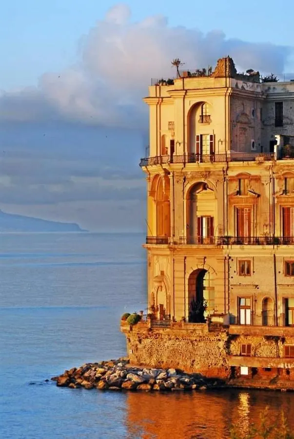 Appartamento Un Passo.....Da San Gennaro. Napoli